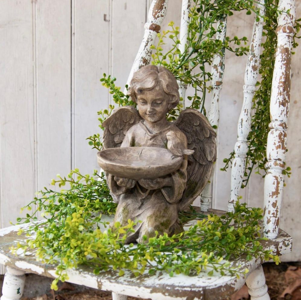 KNEELING ANGEL