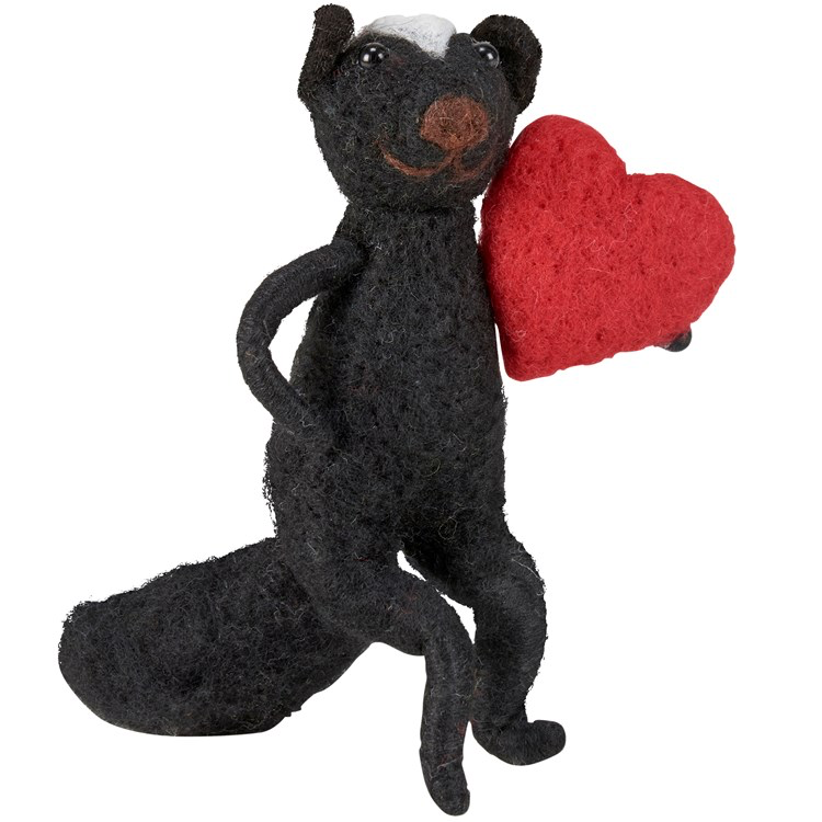 Felt skunk with heart