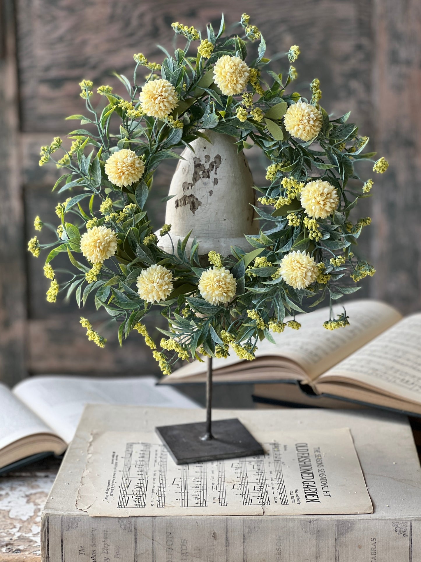 Yellow candle ring